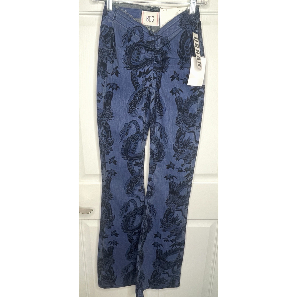 NWT BDG Urban Outfitter Women's Ruched Dipped V Flare Jeans Sz 24 Dragon Floral